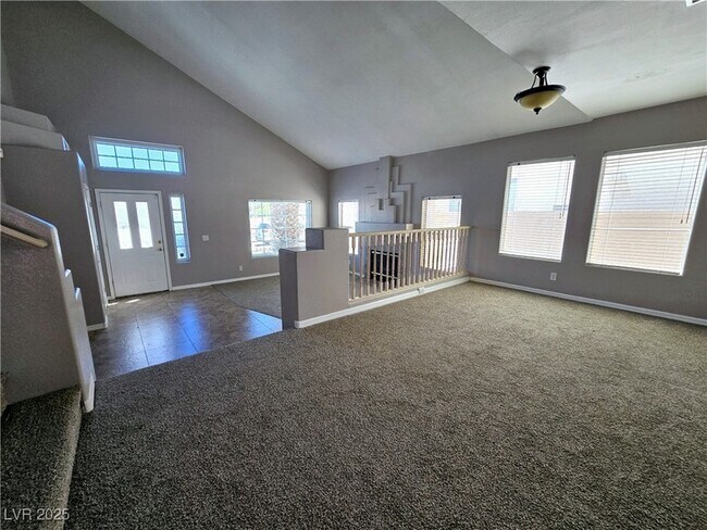 Foto del edificio - 3759 Funston Way