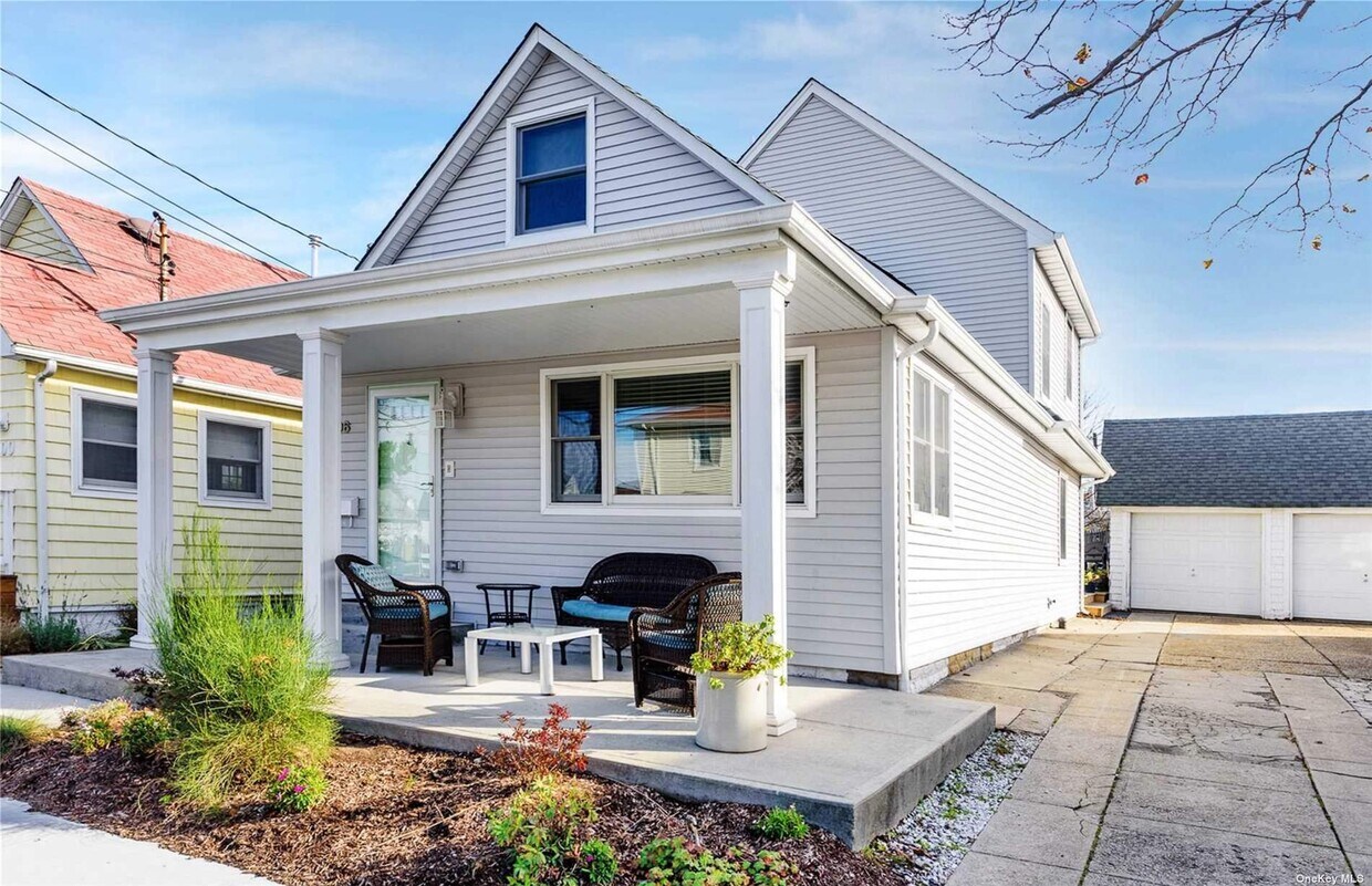 96 Coronado St, Atlantic Beach, NY 11509 House Rental in Atlantic