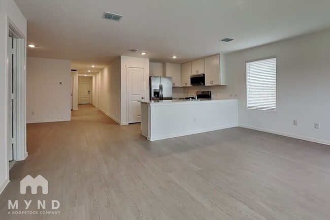 Building Photo - 1824 Javelina St