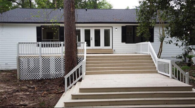 Foto del edificio - 1710 Hill Top Ln