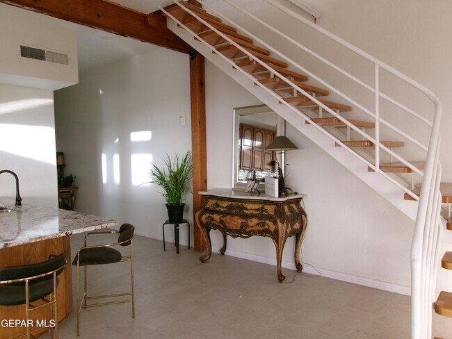 Foto del edificio - 294 Vaquero Ln