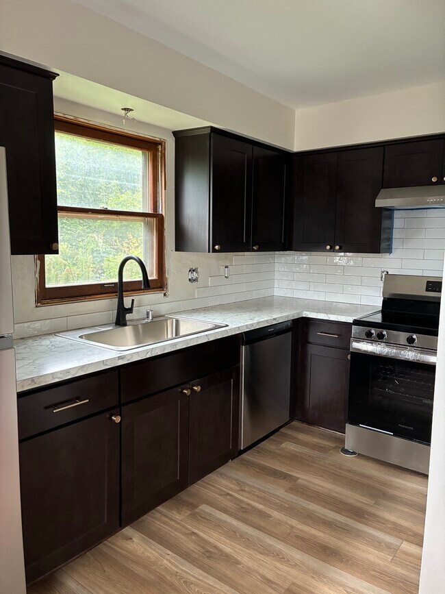 Foto del edificio - 12125 W Dearbourn Ave