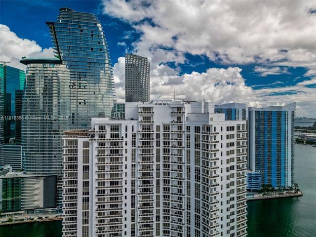Foto del edificio - 901 Brickell Key Blvd