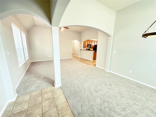 Building Photo - 10210 Larkmist Ln