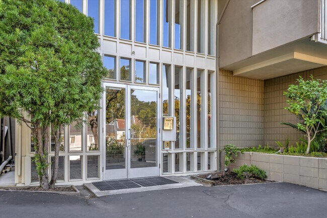 Foto del edificio - 1101 Continentals Way