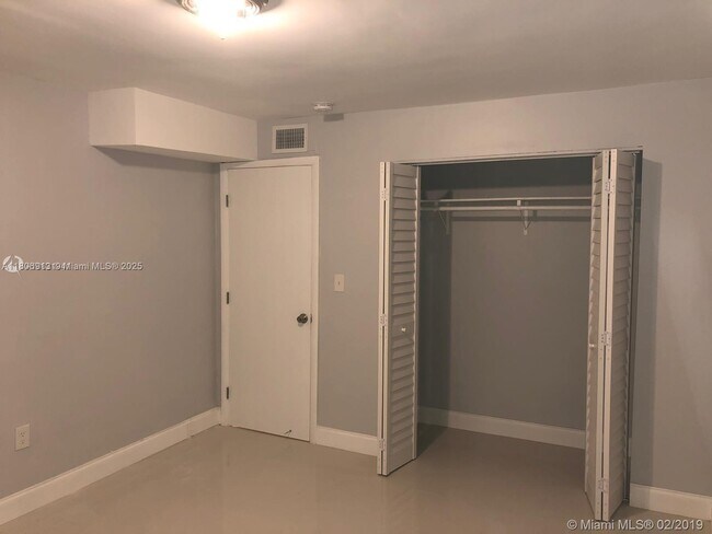 Foto del edificio - 1479 NW 16th St
