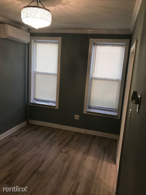 Primary Photo - 2 br, 1 bath Apartment - 2029 Stillwell Ave