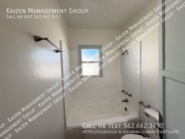 Foto del edificio - 600-602 S Fir Ave-6