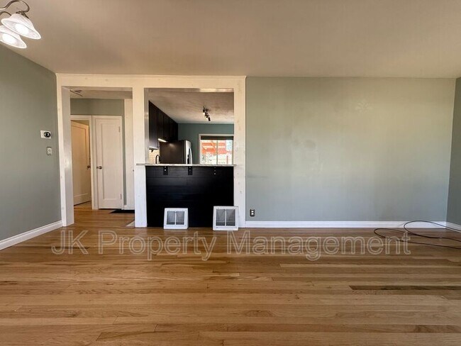 Foto del edificio - 2416 4th Ave S