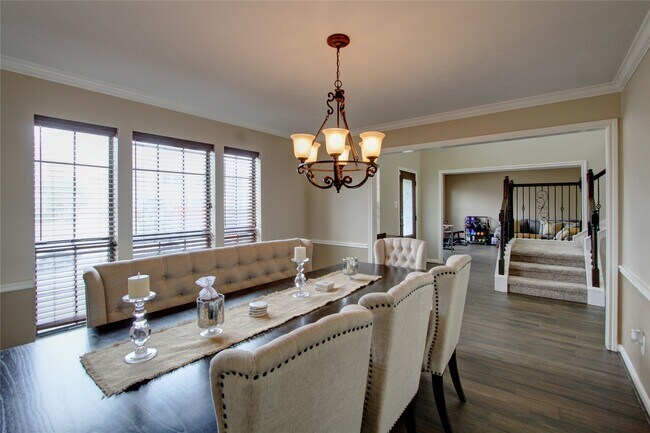 Foto del edificio - 6002 Thom Rd