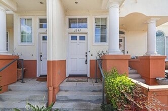 Building Photo - 1095 S San Marino Way