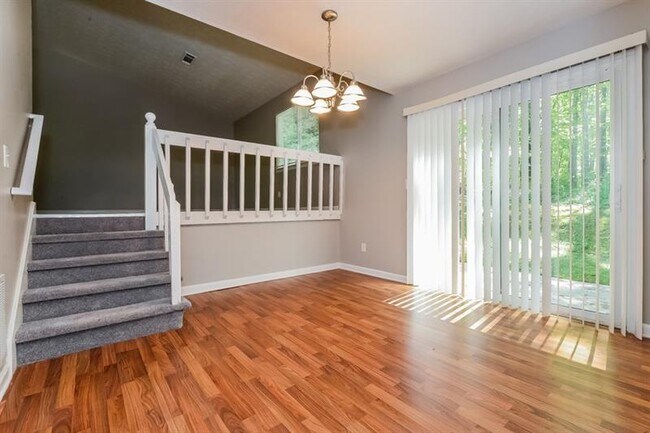 Building Photo - 5296 Kinsdale Ln