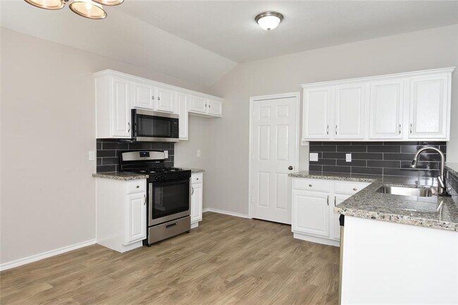 Building Photo - 5703 Picacho Ln