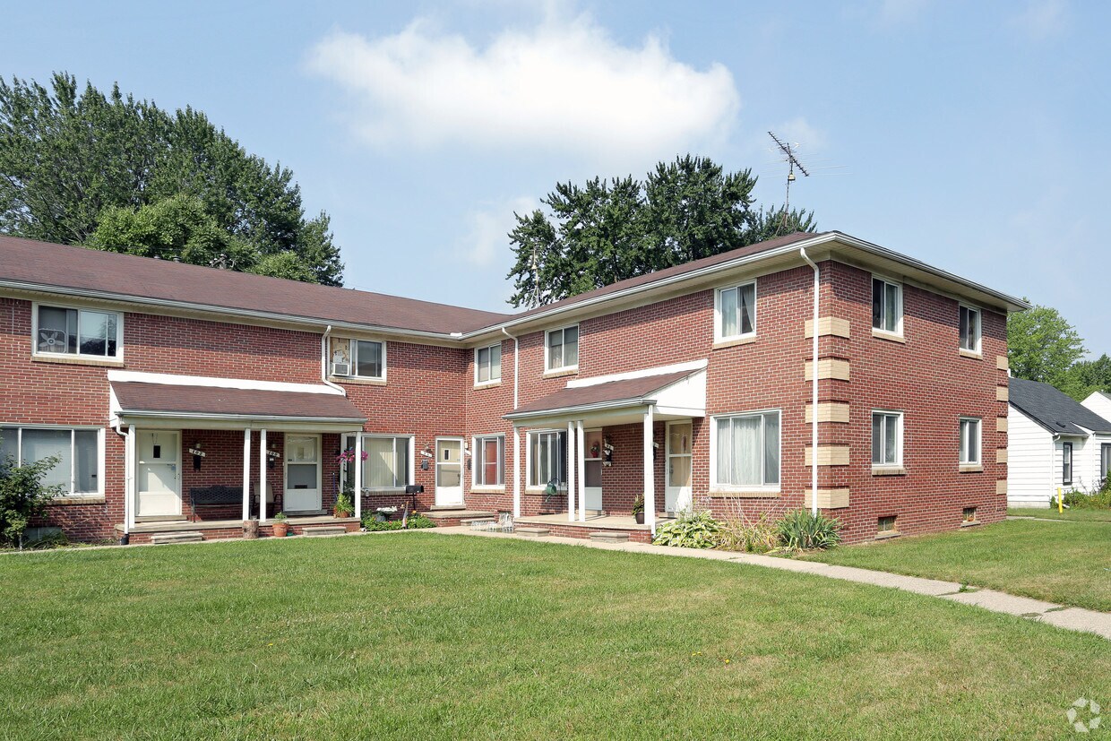 Foto del edificio - 102 Crocker Blvd