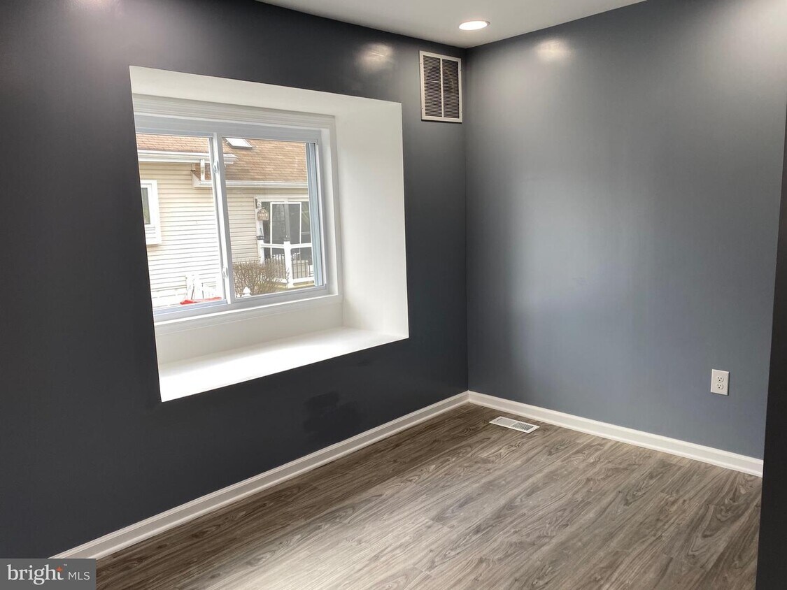 24 E Maiden Ln, Somerdale, NJ 08083 House Rental in Somerdale, NJ