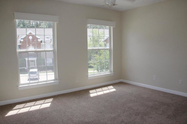 Foto del edificio - 1721 Wyngate Cir