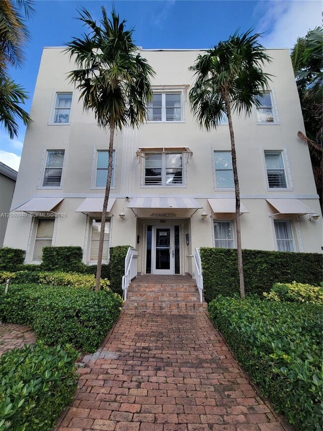 Building Photo - 1521 Lenox Ave.