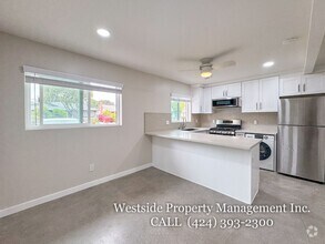 Building Photo - 6802 E Huntdale St