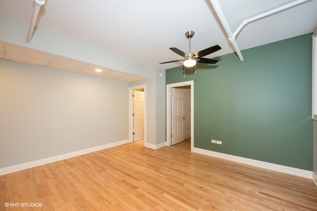 Building Photo - 1824 N Lincoln Park W