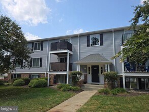 Building Photo - 8028 Abbey Ct
