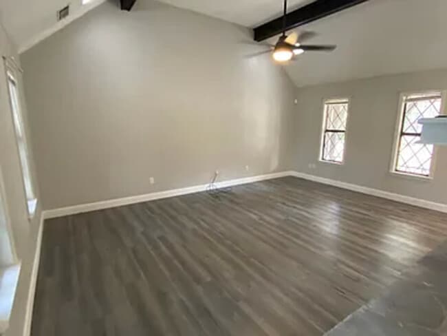 Photo - 332 Cedar Dr House