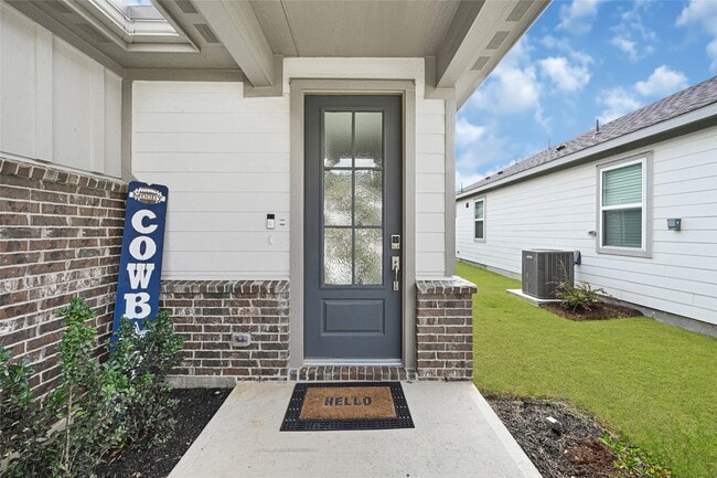 Building Photo - 21811 White Bellflower Ln
