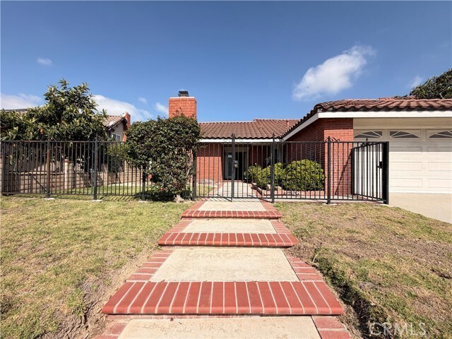 Foto del edificio - 3259 Hawkwood Rd