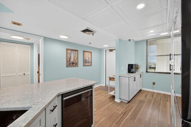 Foto del edificio - 9650 S Ocean Dr