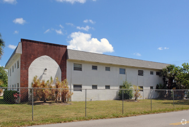 Building Photo - Granada Apartments