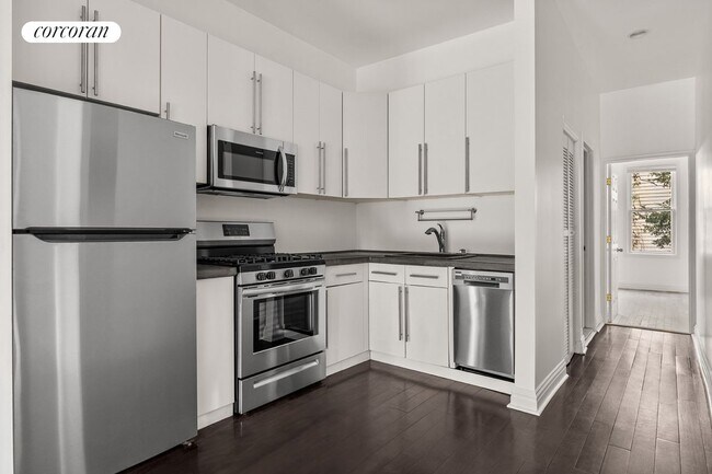 Building Photo - 47-14 11th St