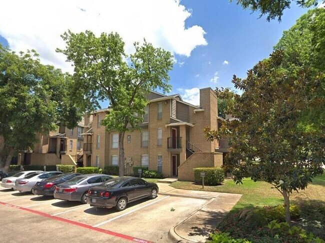 Foto del edificio - 3309 Riveroad Ct