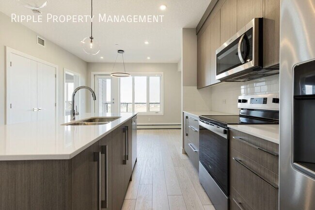 Photo du bâtiment - Modern 2 Beds, 2 Baths Apartment/Condo | 2...