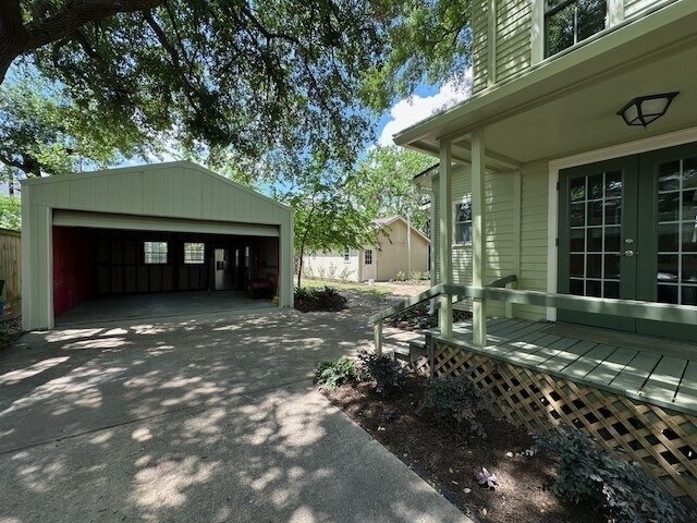 Foto del edificio - 1023 Tulane St