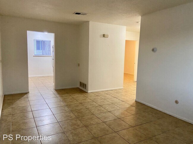 Foto del edificio - 1109 Louisiana Blvd SE