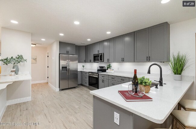 Foto del edificio - 1315 Armory Dr NE