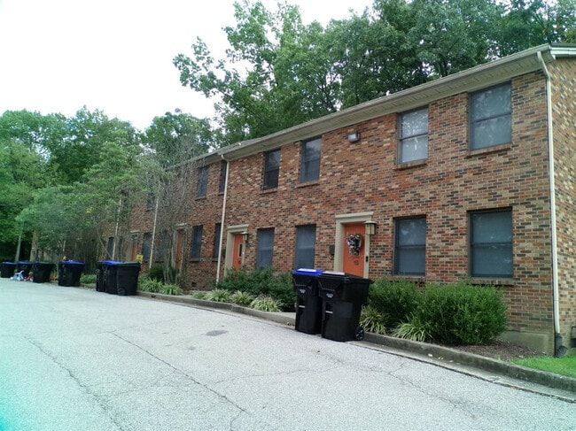 Foto del edificio - 244 Meadowview Dr