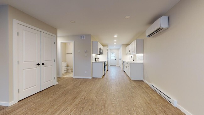 Photo du bâtiment - 307 Regent Ave E