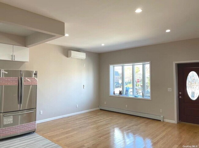 Foto del edificio - 59-15 146th St