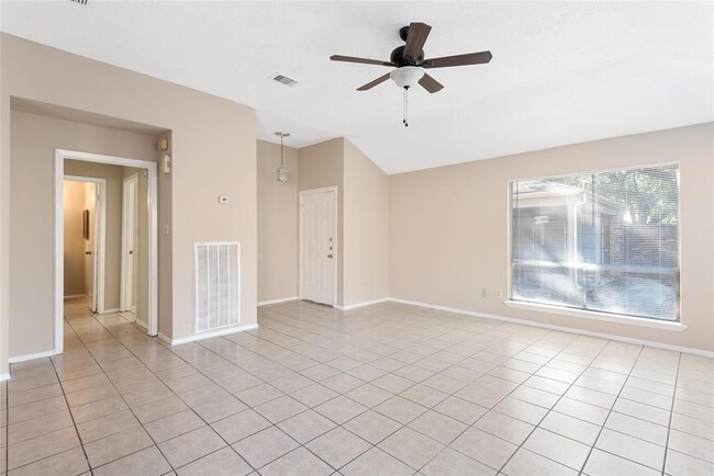 Building Photo - 8915 Beau Monde Dr