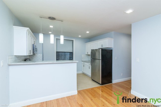 Building Photo - 1 br, 1 bath Apartment - 143 Wadsworth Ave 27