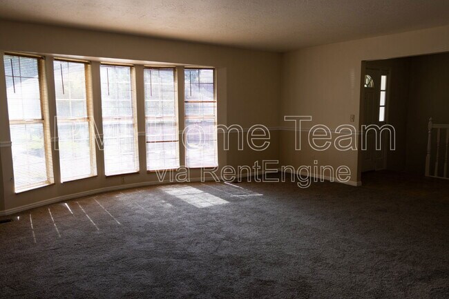 Foto del edificio - 5095 Taylor Ave