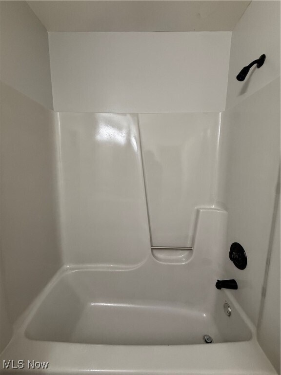 Foto del edificio - 9253 Edmunds Ave