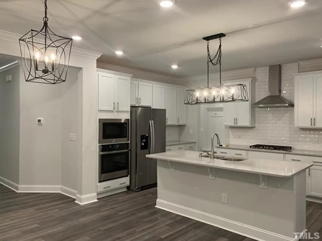 Room in Townhome on Chirping Bird Ct - Room in Townhome on Chirping Bird Ct