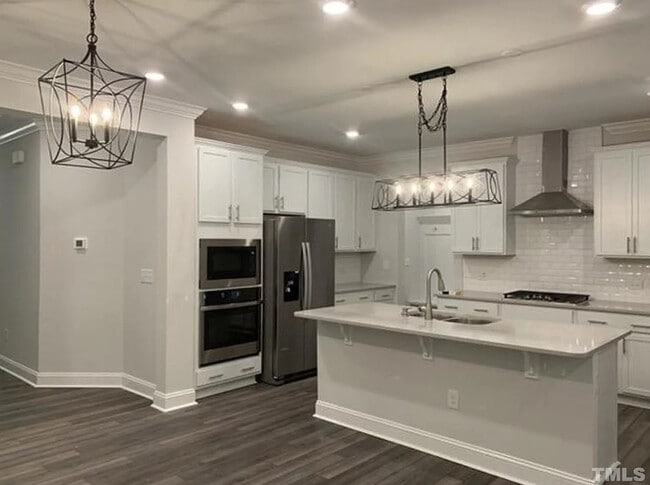Room in Townhome on Chirping Bird Ct - Room in Townhome on Chirping Bird Ct