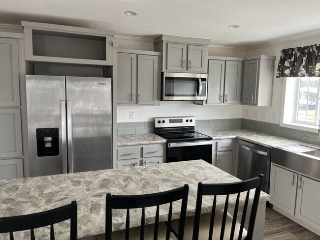 Foto del edificio - 300 Peck St