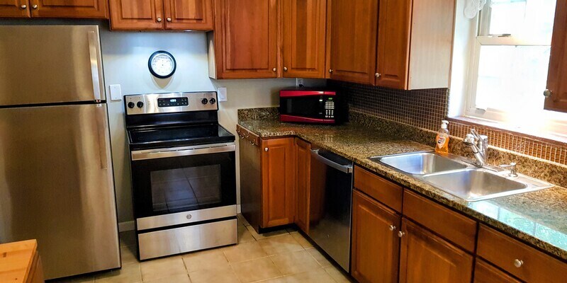 Primary Photo - 2745 McKinley Ave