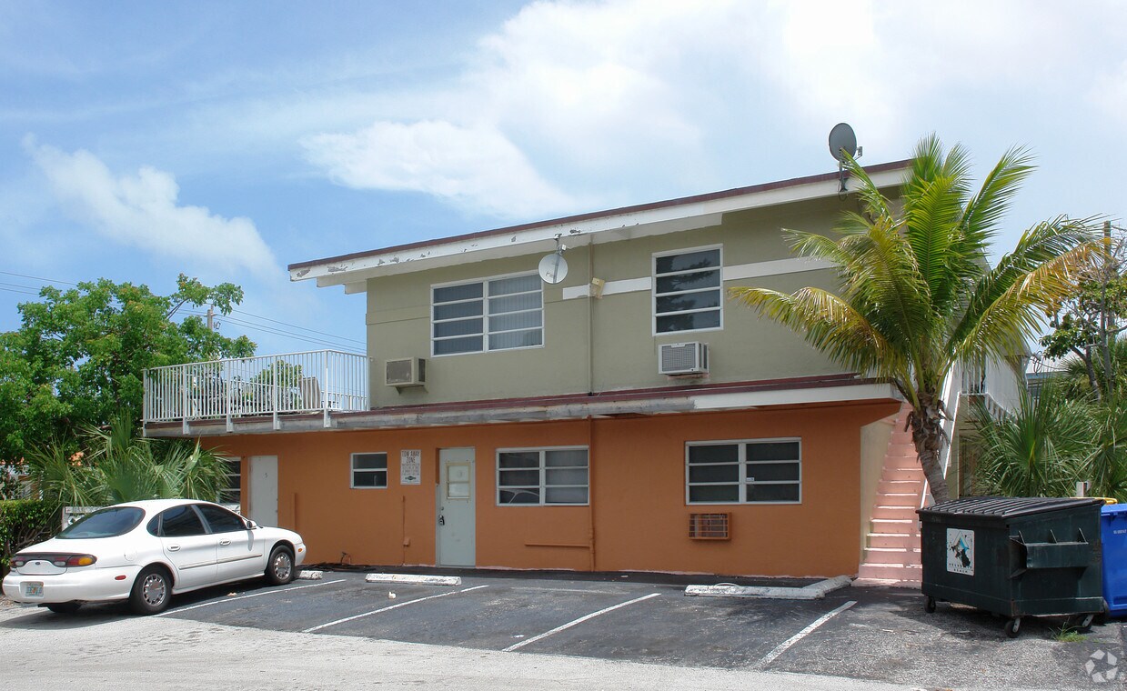 Building Photo - 321 SE 15th Ave