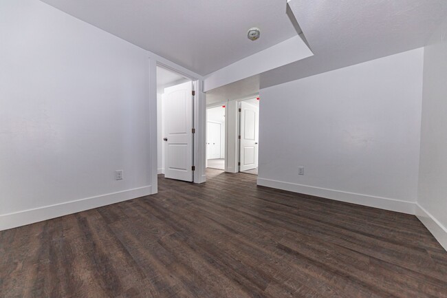 Foto del edificio - 360 N 200 W