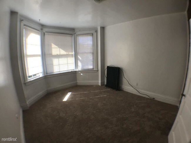Building Photo - 221 Morewood Ave