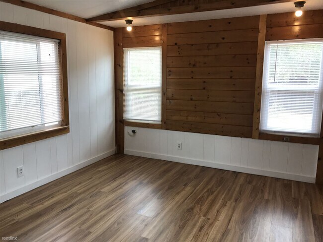 Foto del edificio - 3 br, 2 bath House - 27625 Smith Road